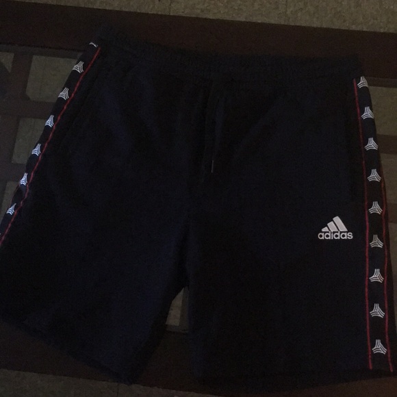New Adidas Short Set - Picture 2 of 3